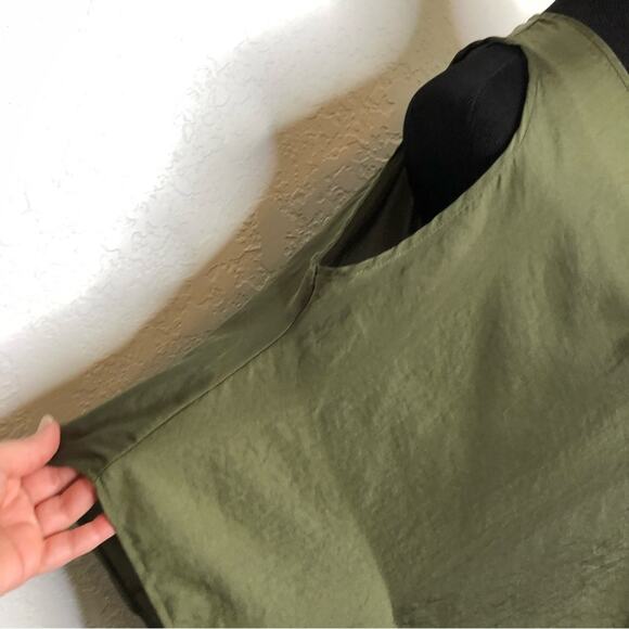 Show Me Your Mumu Peta-Boo army green cold shoulder tunic top Extra Small XS - Picture 4 of 15